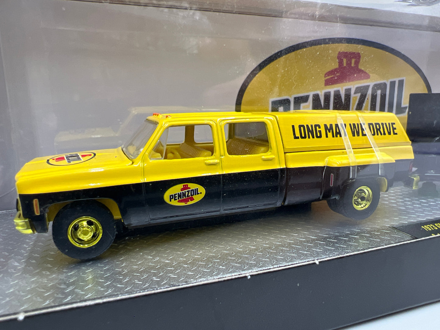 M2 Machines Auto Haulers CHASE Pennzoil 1973 GMC Sierra 3500 & 1959 Chevrolet Corvette XP-86 S42