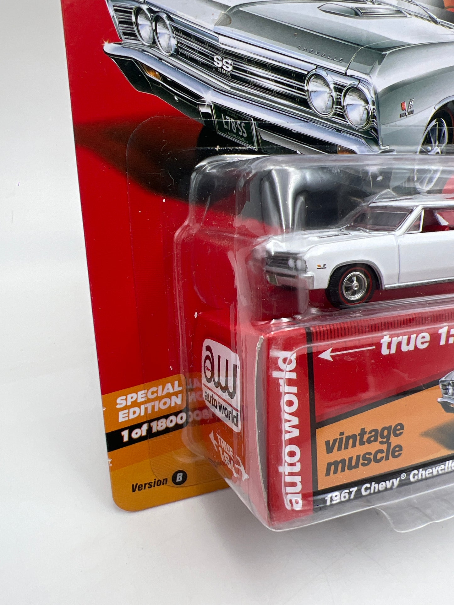 Auto World Hobby Exclusive 1/1800 Vintage Muscle 1967 Chevy Chevelle SS White