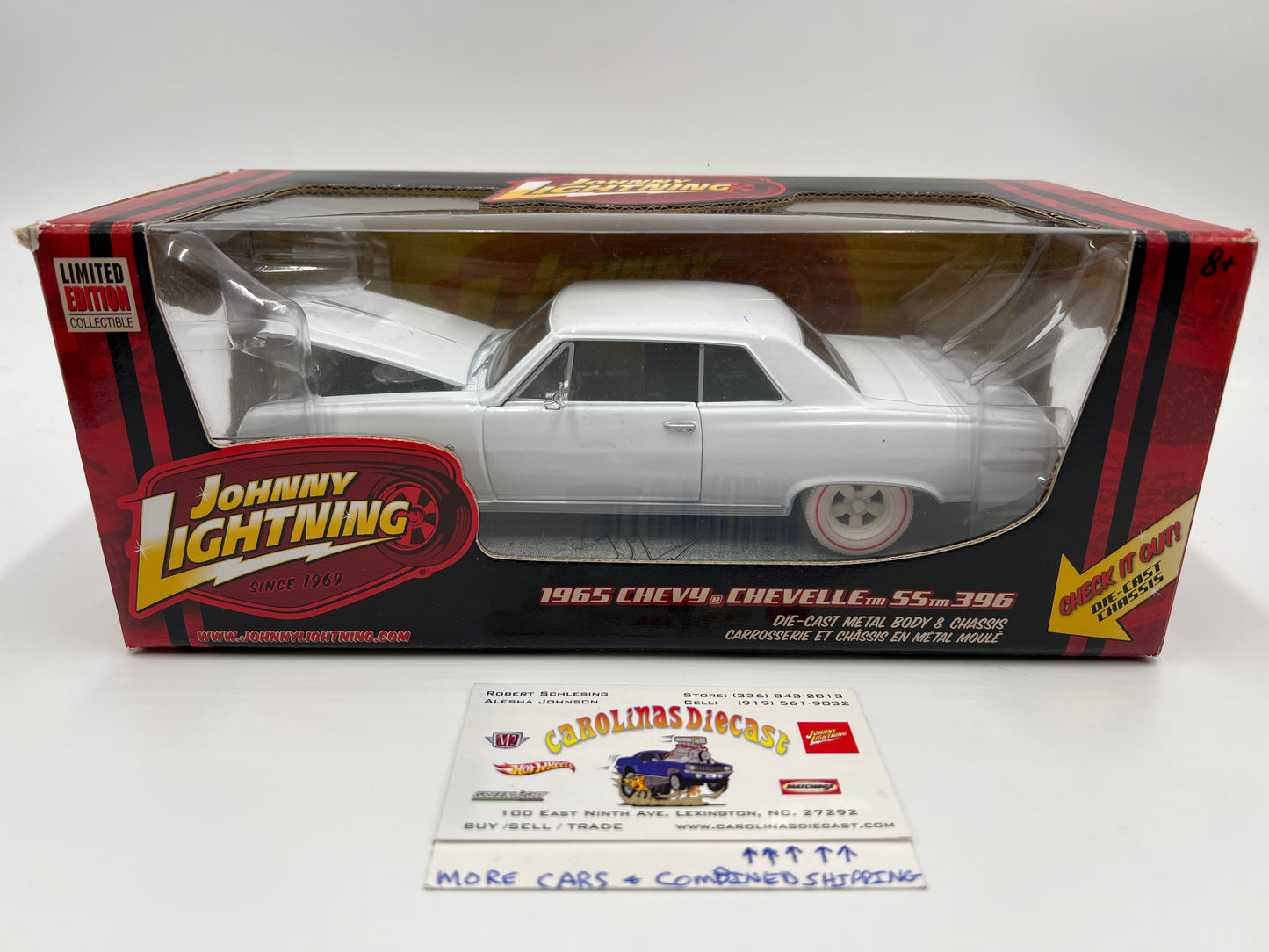 Johnny Lightning 1:24 Scale White Lightning Chase 1965 Chevy Chevelle SS 396 White VHTF