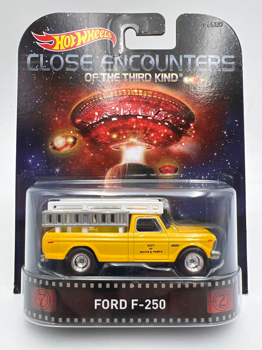Hot Wheels Retro Entertainment Close Encounters Ford F-250 Yellow W/Protector