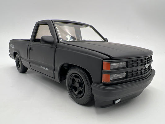 Motor Max 1/24 Scale Mijo Exclusives 1992 Chevy 454 SS Pickup Matte Black Loose