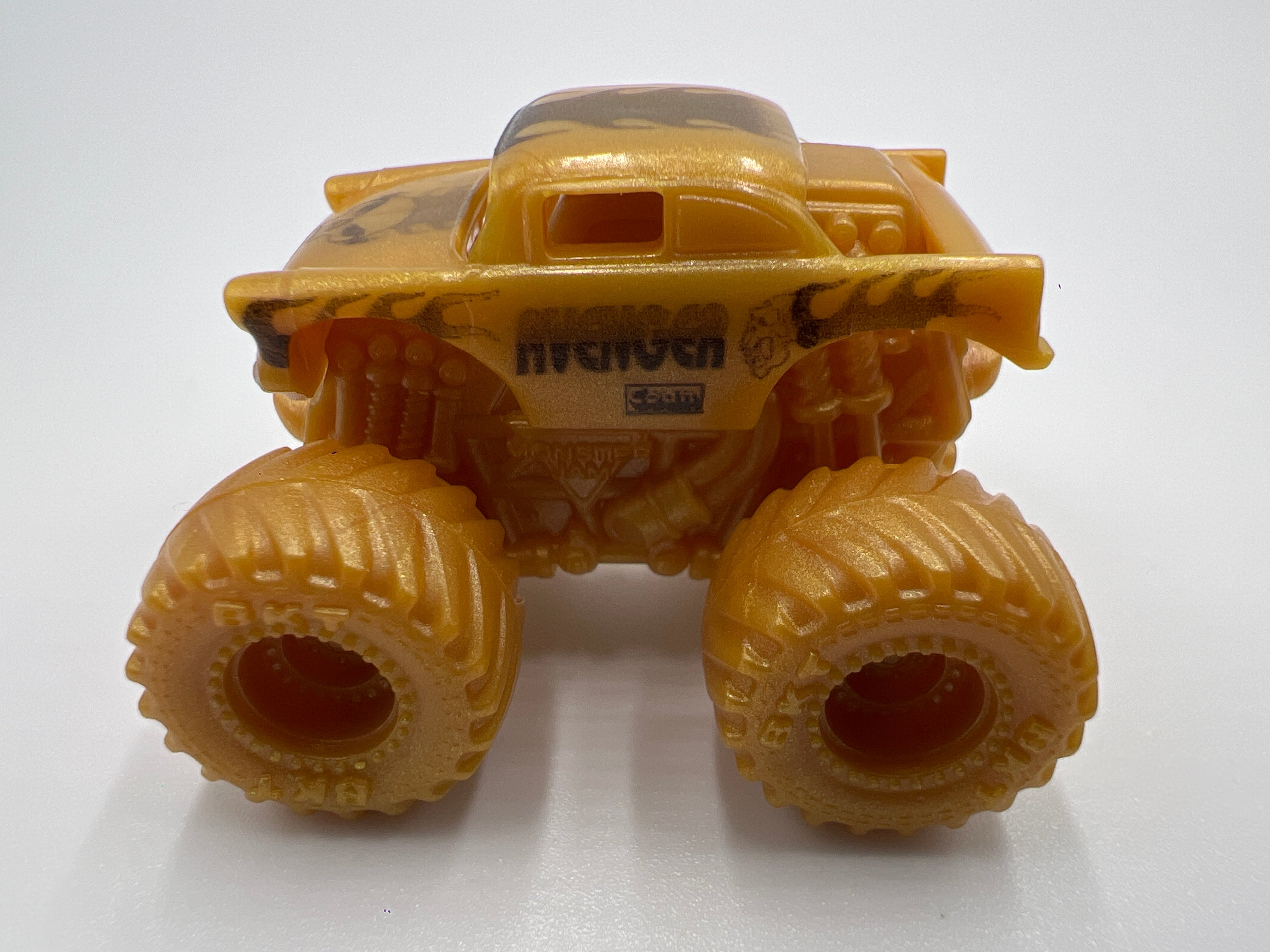 Monster Jam Mini Series 16 #737 Avenger Gold Chase – carolinasdiecast