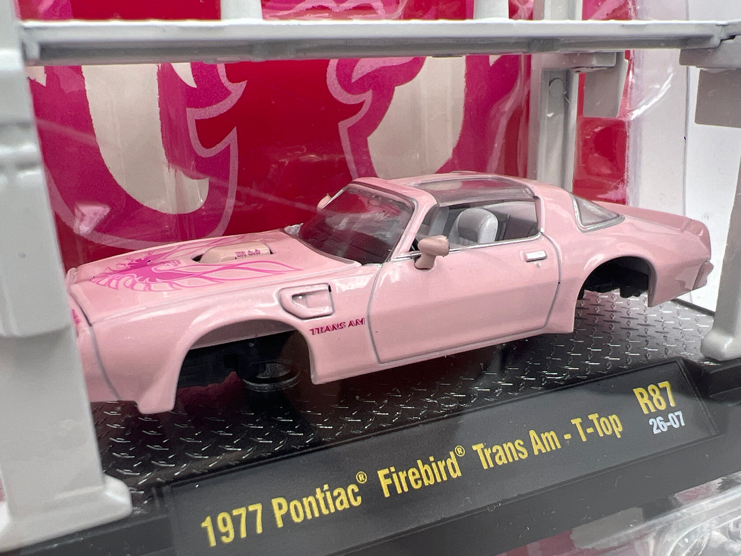 2026 M2 Machines R87 Model Kits 1977 Pontiac Firebird Trans Am T-Top Pink