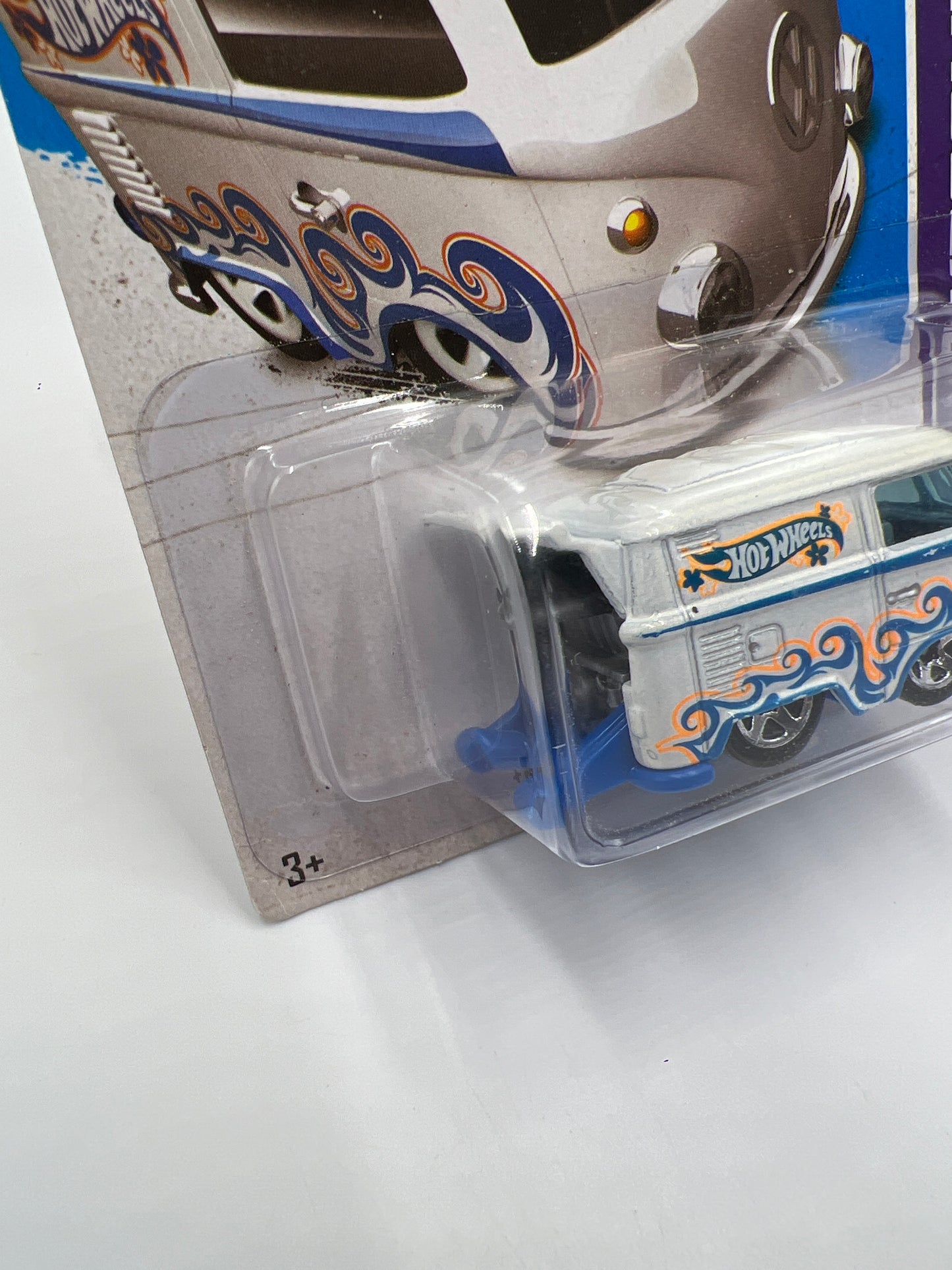 2013 Hot Wheels Showroom #169 Volkswagen Kool Kombi White 97E