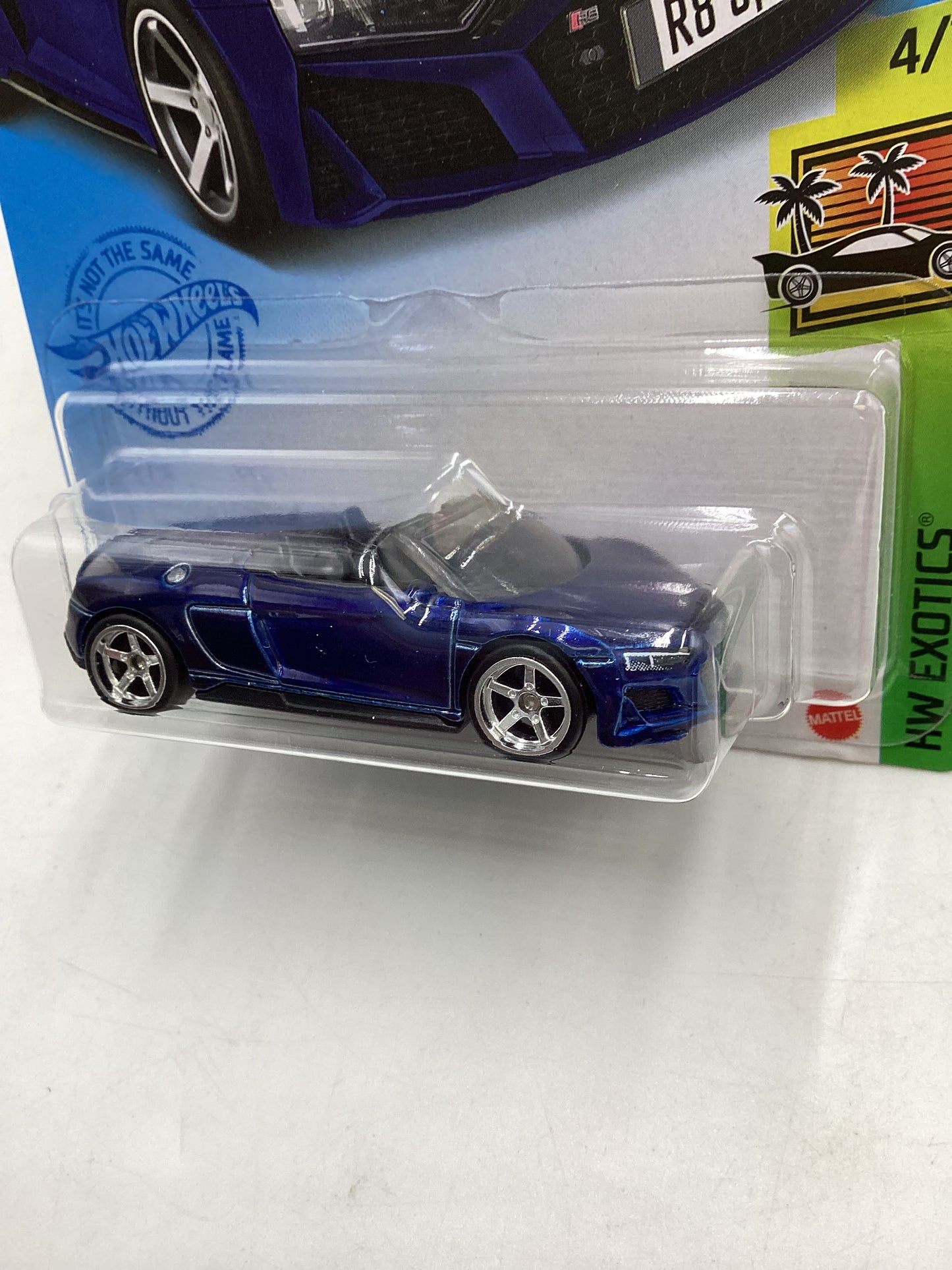 2019 Hot wheels Super treasure hunt 2019 Audi R8 Spyder Blue W/Protector