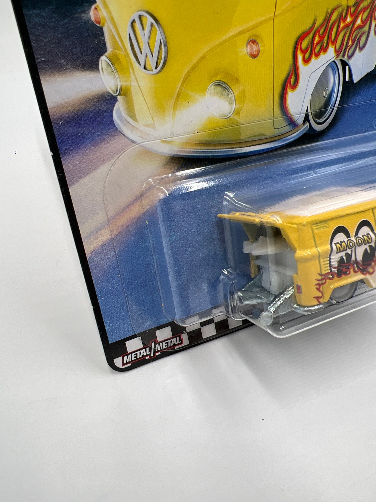 Hot Wheels Premium Boulevard #17 Kool Kombi Yellow Mooneyes W/Protector