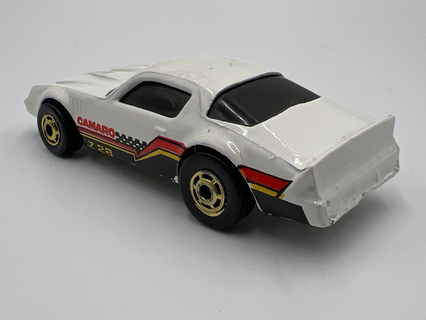 Hot Wheels Blackwall 3 Pack Stamper Exclusive 1982 Chevy Camaro Z-28 White GHO Wheels Loose