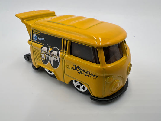 Hot Wheels 1/64 Mainline Kool Kombi Mooneyes Yellow Loose