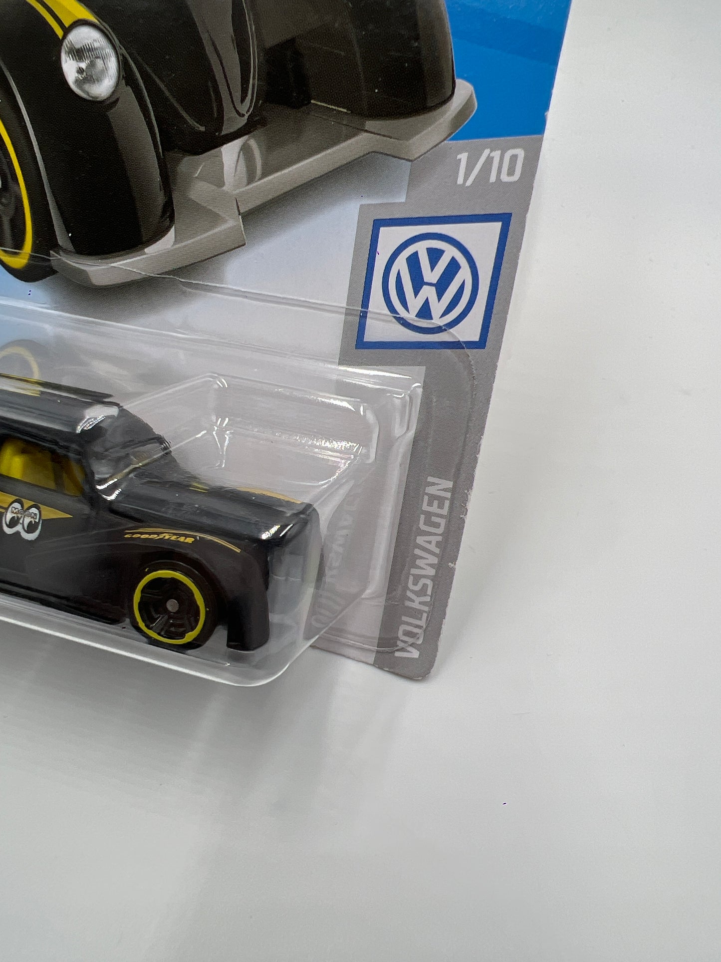 2019 Hot Wheels Volkswagen #46 Volkswagen Kafer Racer Mooneyes Black 97C