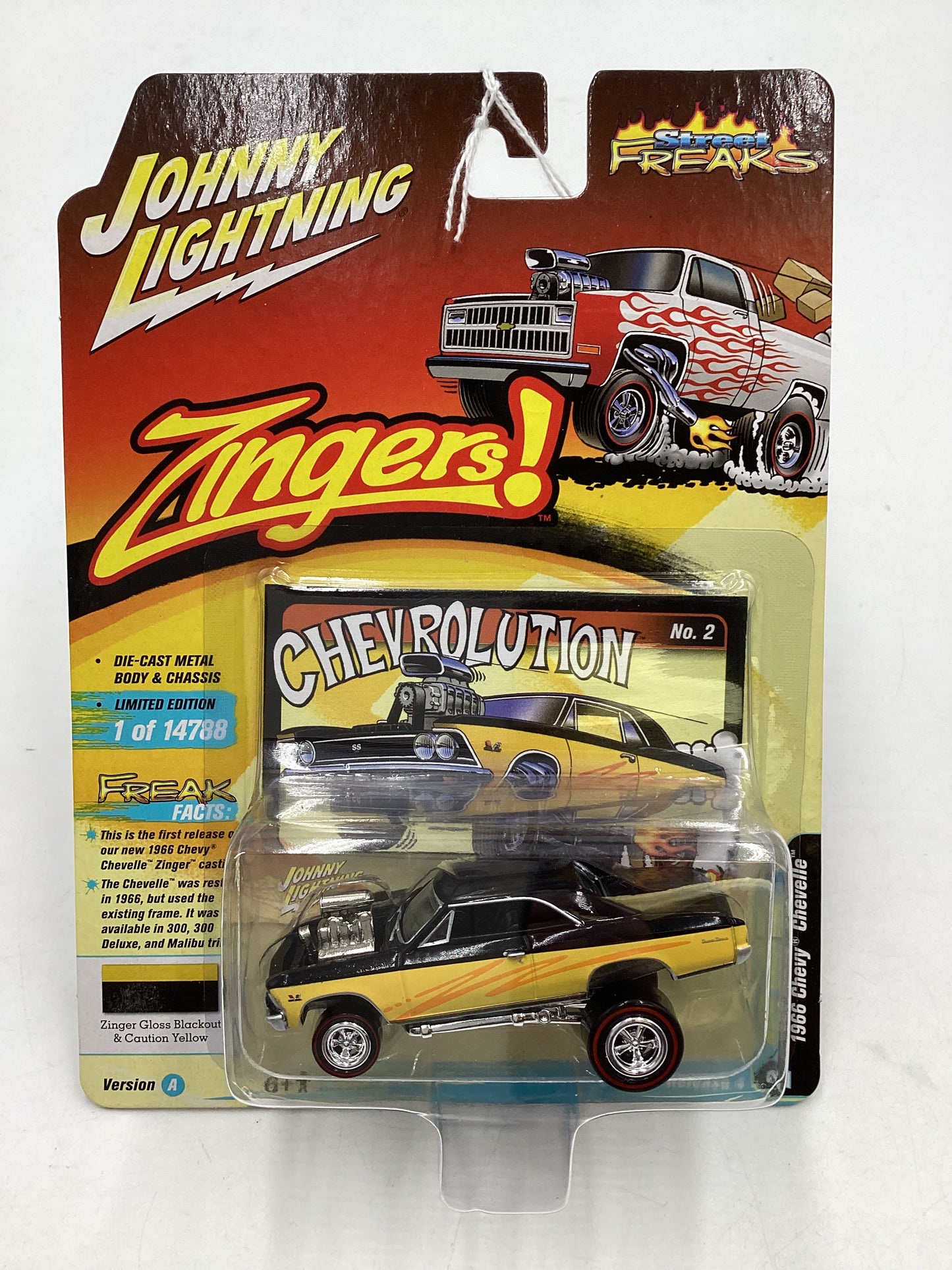 Johnny Lightning ZINGERS Series 2 1966 Chevy Chevelle Yellow/Black 186G