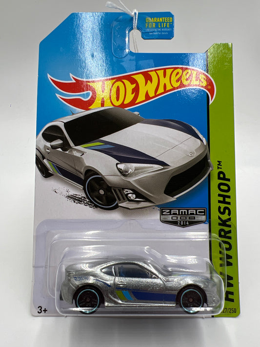2014 Hot Wheels Walmart Exclusive Zamac 8 #227 Scion FR-S see description card not perfect 146C