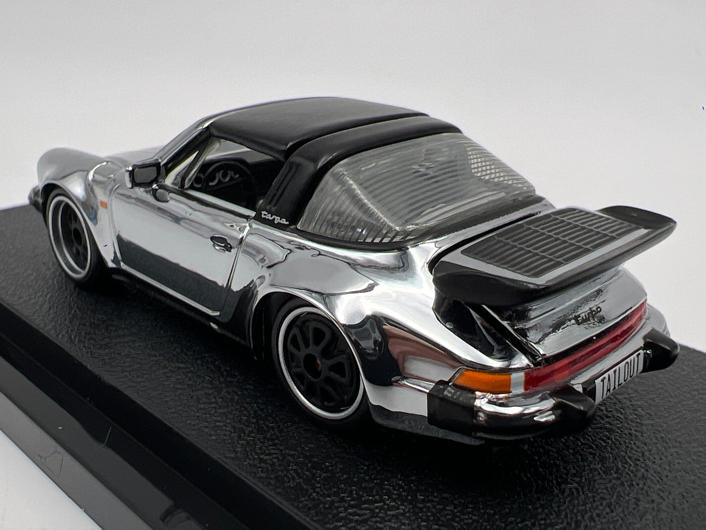 2026 Hot Wheels RLC CHASE #2839/5000 Porsche 911 Turbo 3.3 Targa Chrome