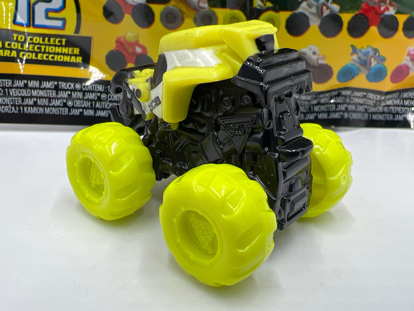 2026 Monster Jam Mini Series 21 #206 JCB Digatron