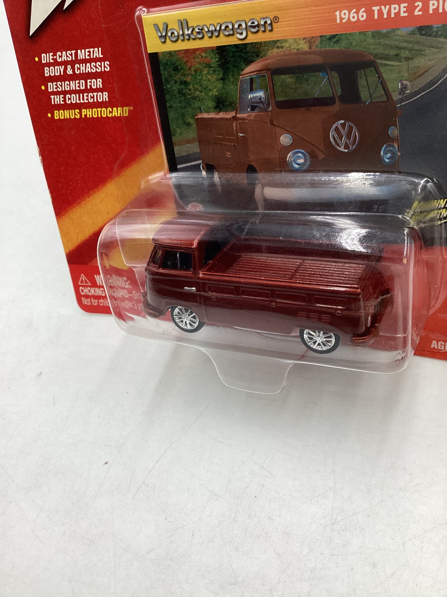 Johnny Lightning Volkswagen Series 1966 Type 2 Pickup 220B