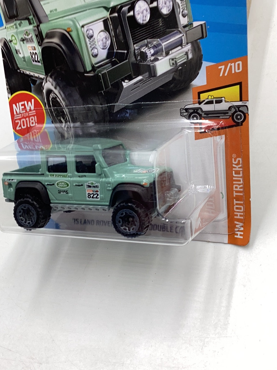 2018 Hot wheels #158 ‘15 Land Rover Defender Double Cab 63G