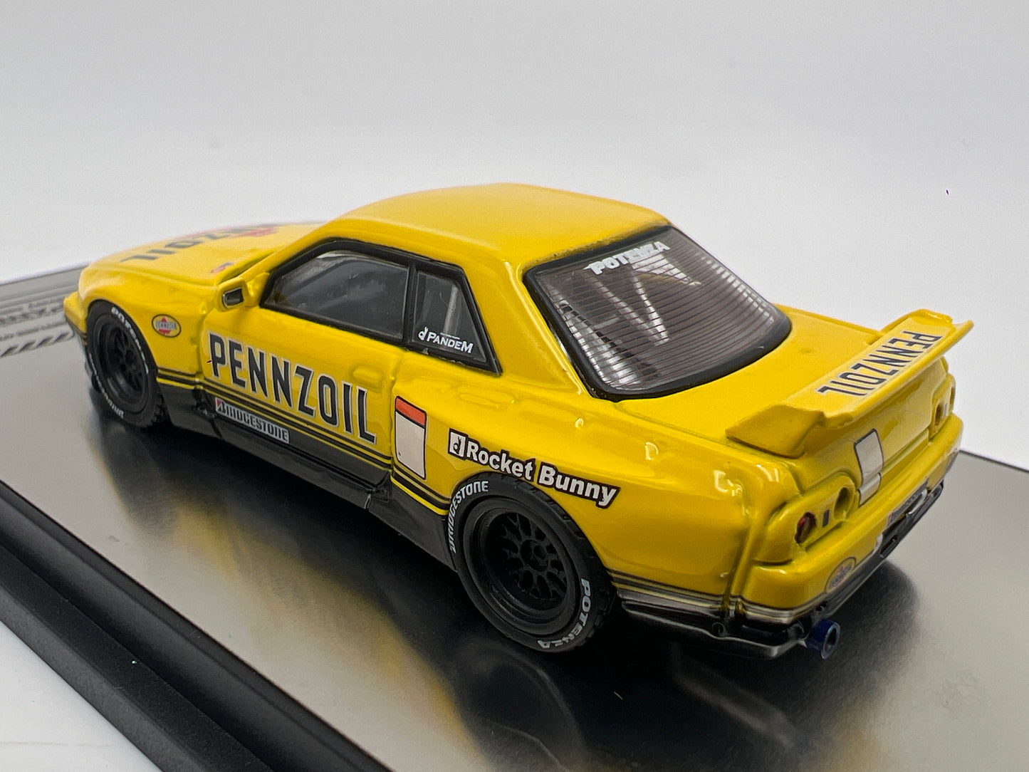 Inno64 x Pop Race Nissan Skyline GT-R R32 Pandem Pennzoil Retro Livery Concept