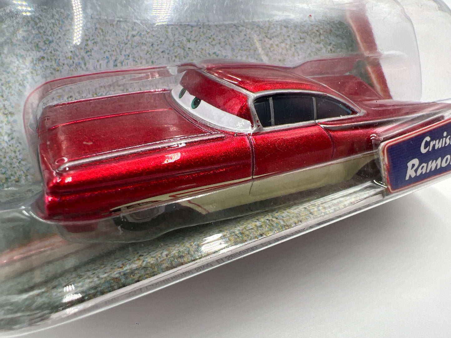 Disney Pixar Cars Supercharged Cruisin Ramone Red (Bad Card) 141G