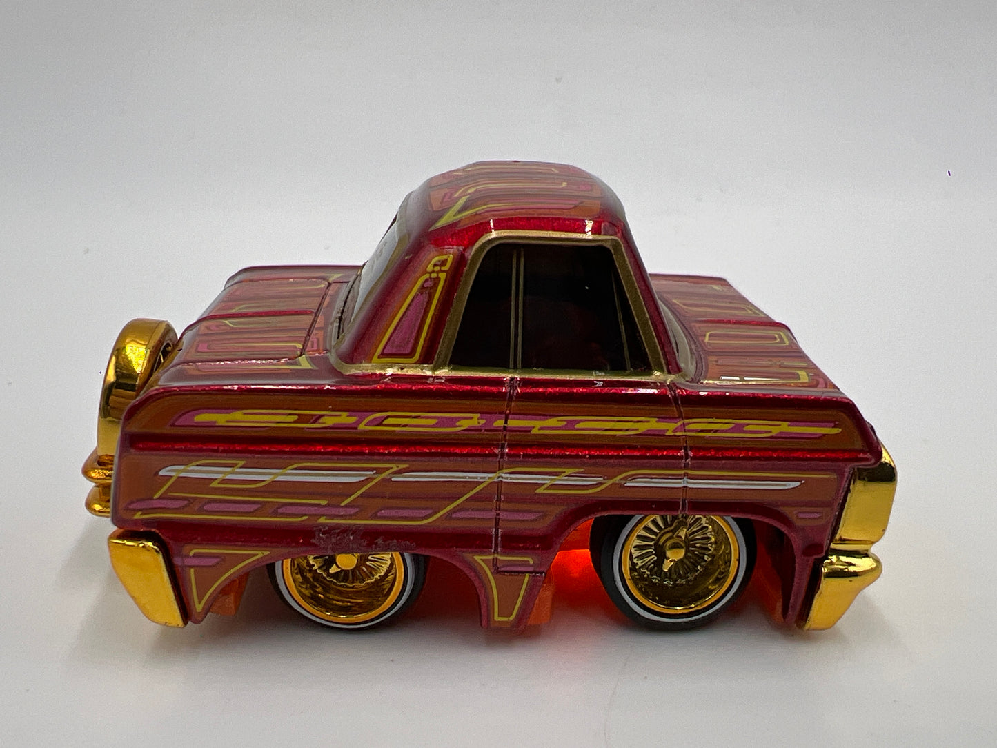 MGA Car Tuned Series 1 Show Glow Lowriders #8 64 Chevy Impala Red