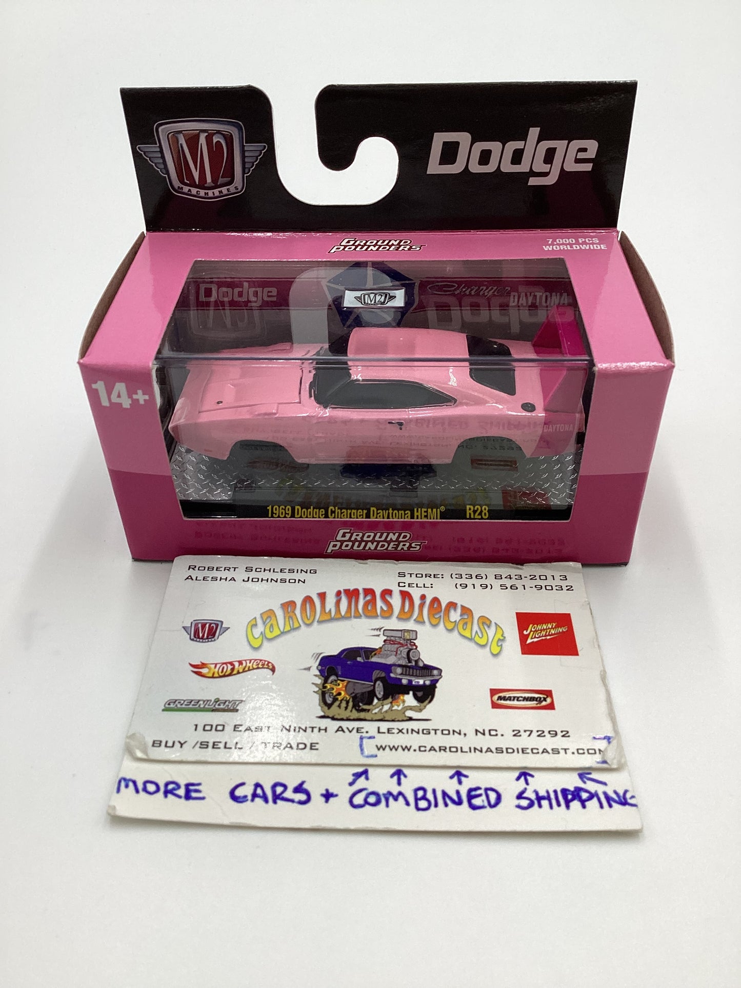 M2 Machines Ground Pounders 1969 Dodge Charger Daytona Hemi Pink R28