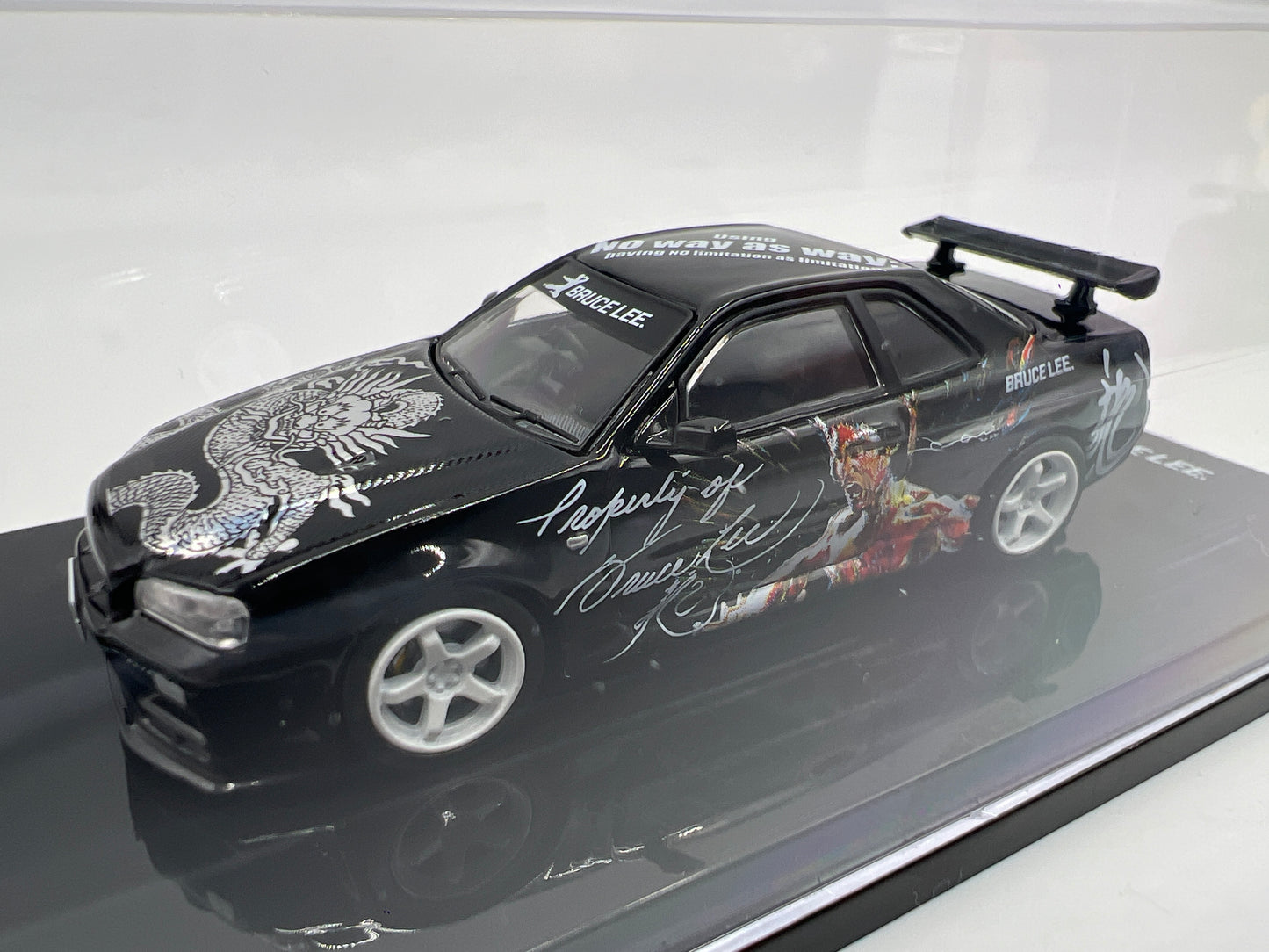 Inno64 1/64 Bruce Lee 50 Years Legacy Set Of 4 Nissan Skyline R31/R32/R33/R34
