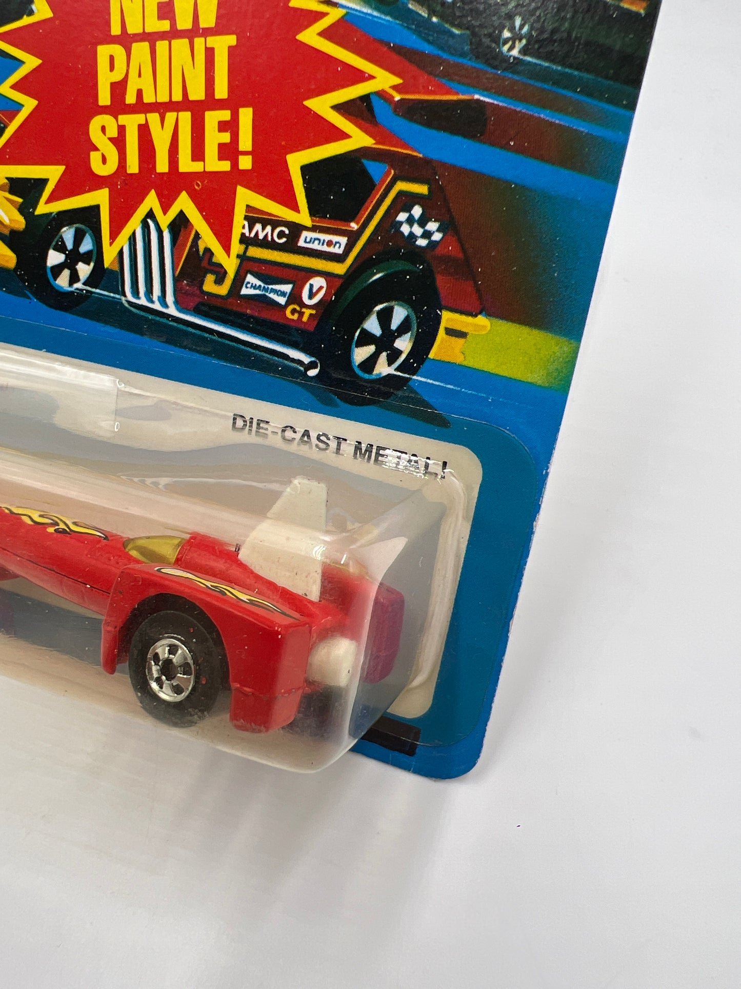 Hot Wheels Original 1981 #1130 Tricer X8 Red Unpunched New Paint Style Card W/Protector