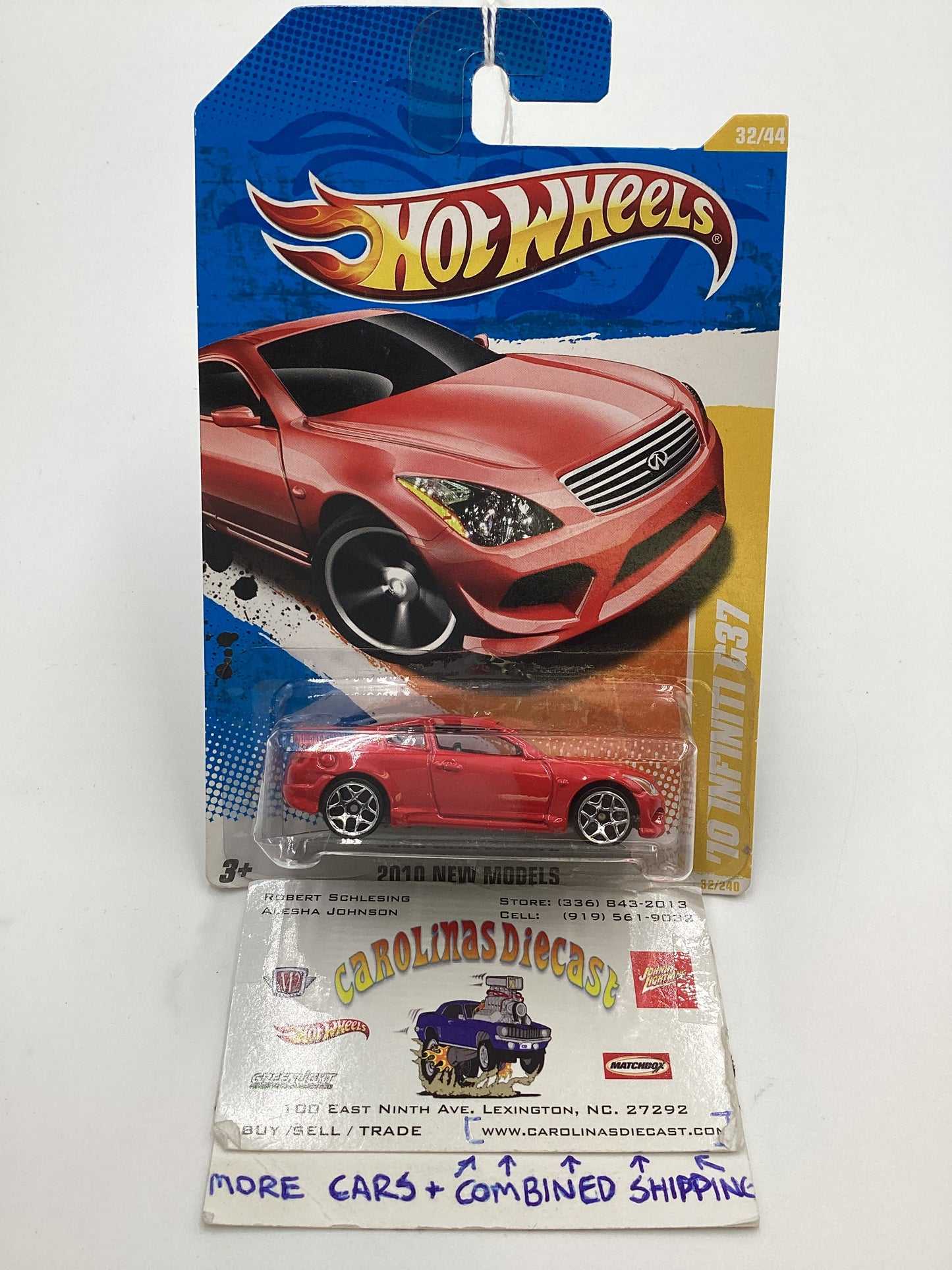 2010 Hot Wheels #32 10 Infiniti G37 Red *Infinity on base* (SR)