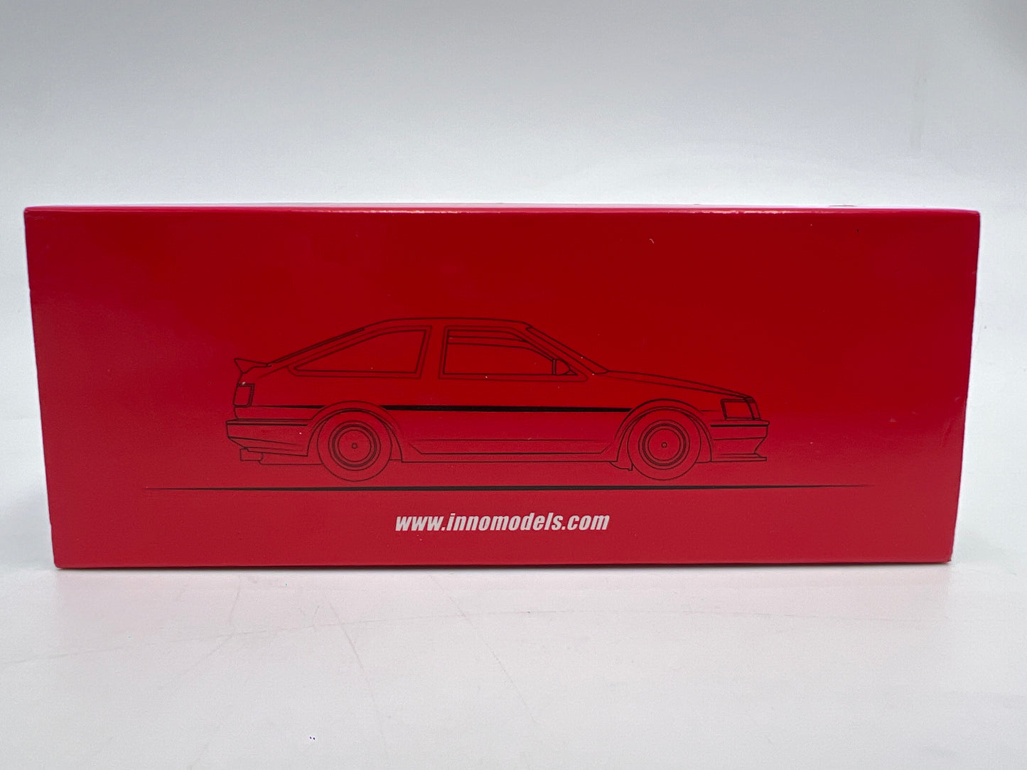 Inno64 1/64 Japan Special Edition Toyota Corolla AE86 Levin Red