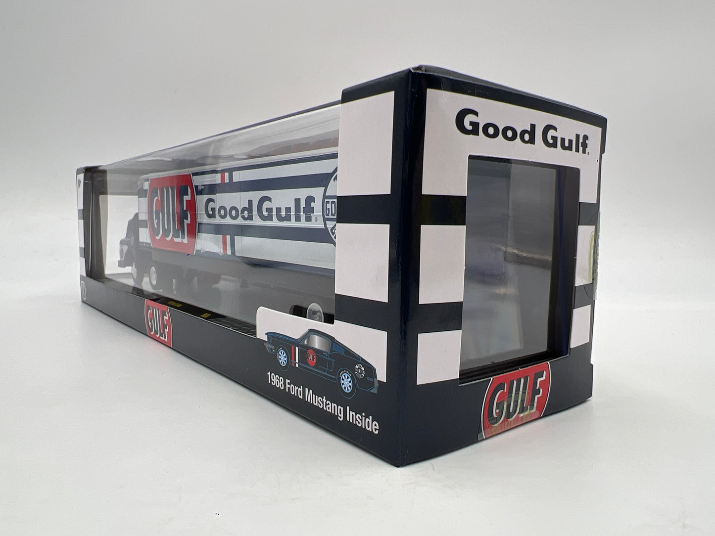 M2 Machines Auto Haulers Gulf 1970 Ford C-600 & 1968 Ford Mustang Fastback 2+2 R88