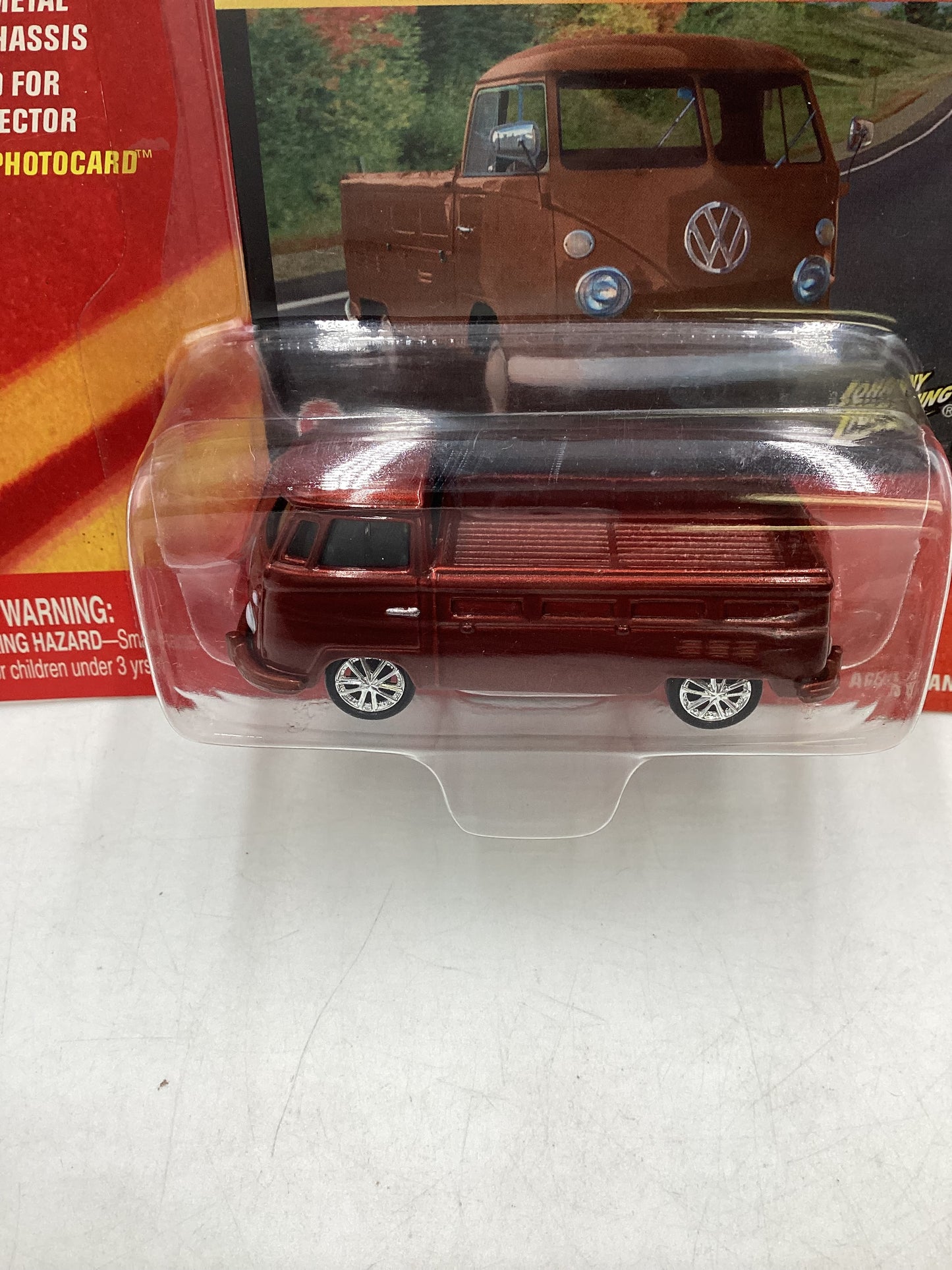 Johnny Lightning Volkswagen Series 1966 Type 2 Pickup 220B