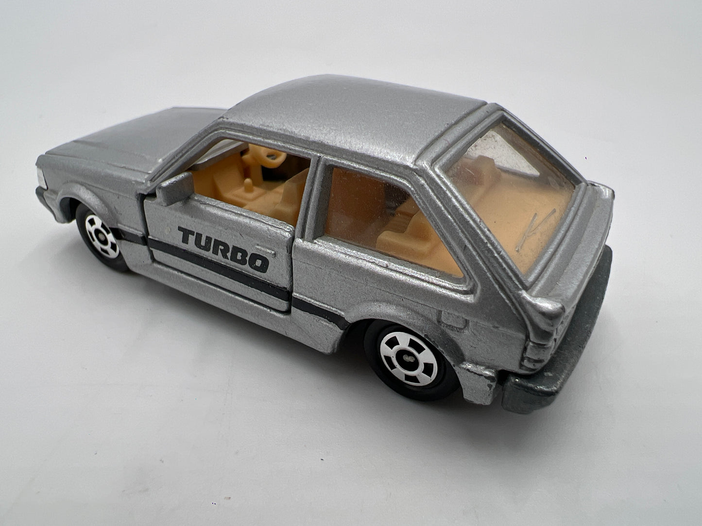 Tomica No. 4 Mazda Familia 1500XG Silver Loose