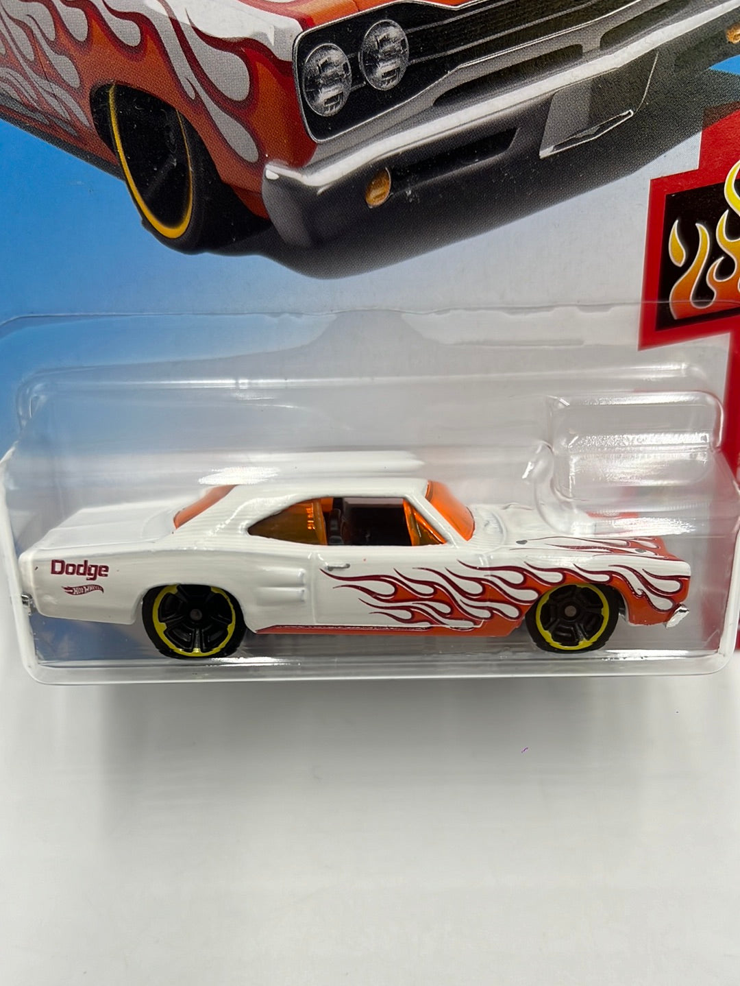 Hot Wheels 2018 69 Dodge Coronet Superbee #86 51G