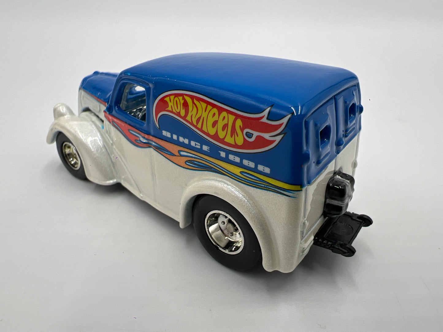Hot Wheels 1/64 Premium 100% Rod & Custom Ford Anglia Panel Blue/White Loose