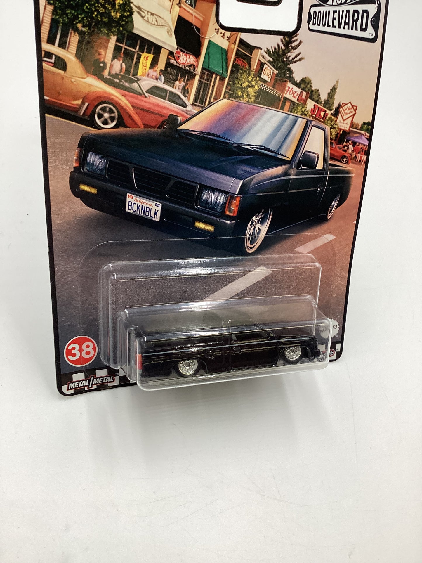 Hot Wheels Premium Boulevard #38 Custom ‘93 Nissan Hardbody Black w/ protector