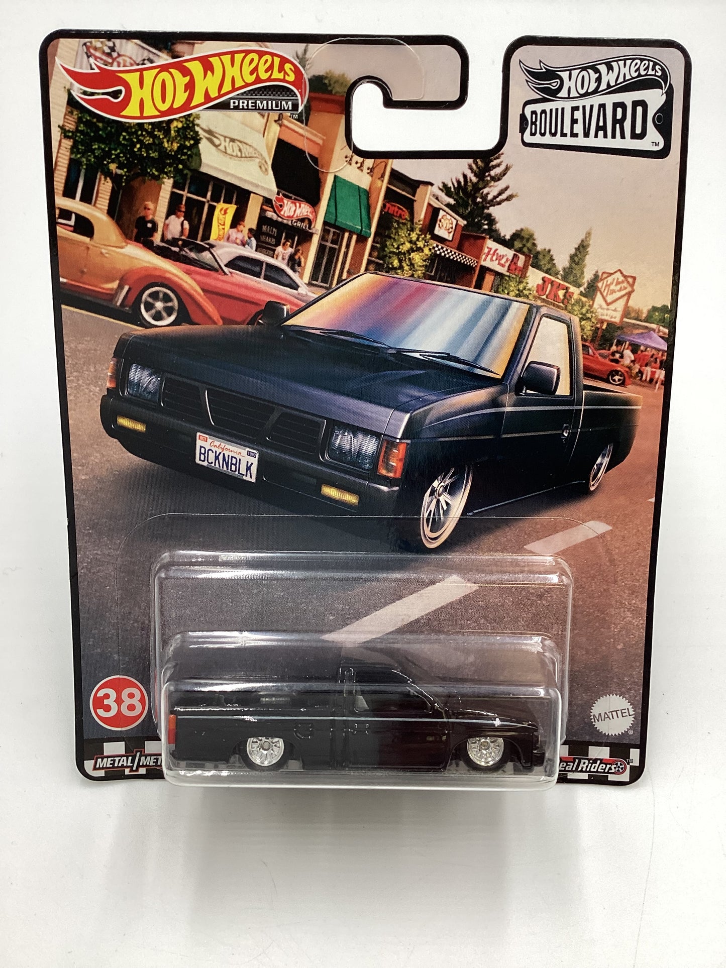 Hot Wheels Premium Boulevard #38 Custom ‘93 Nissan Hardbody Black w/ protector
