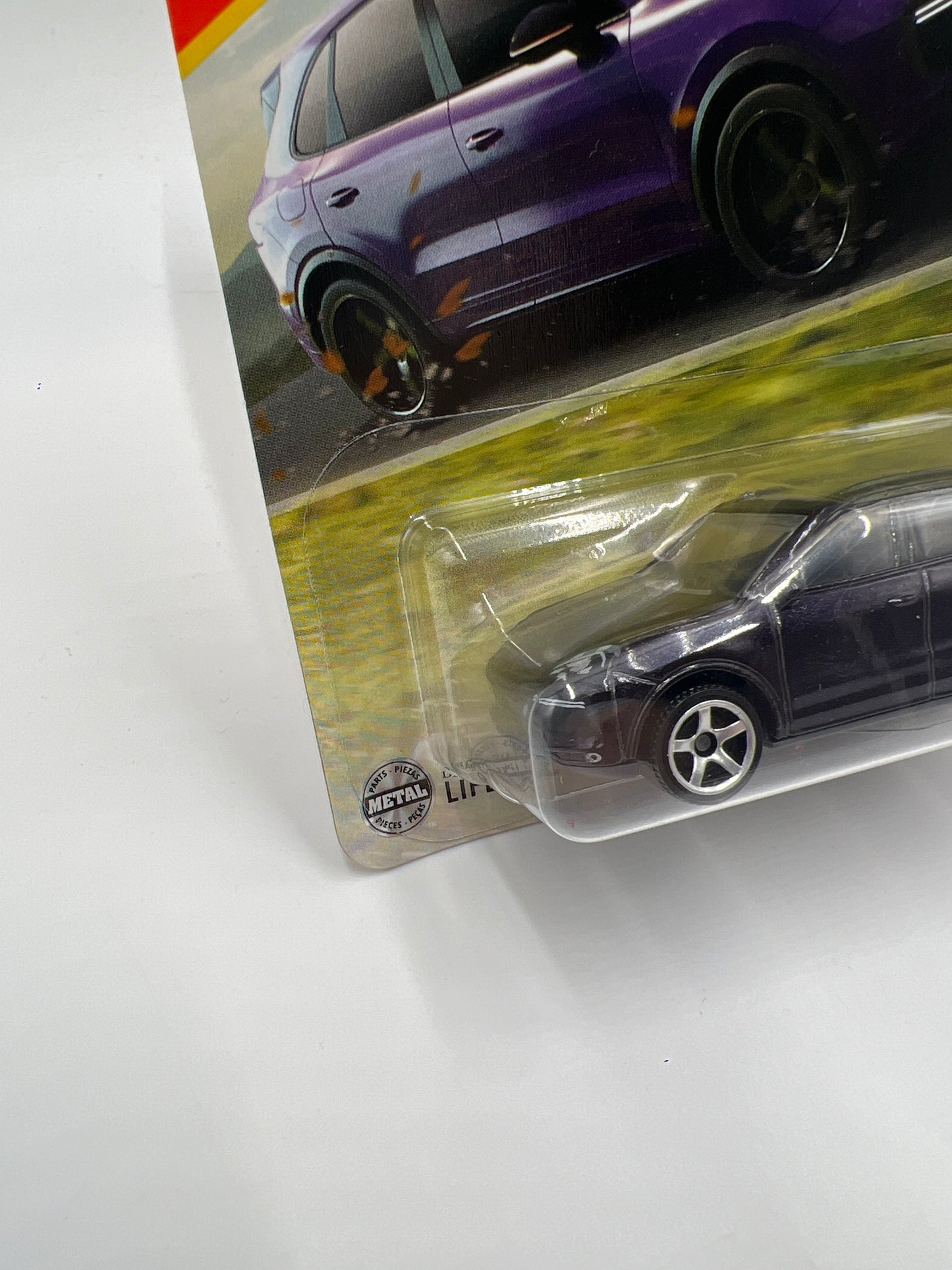 Matchbox #19 Porsche Cayenne Turbo Purple 212D