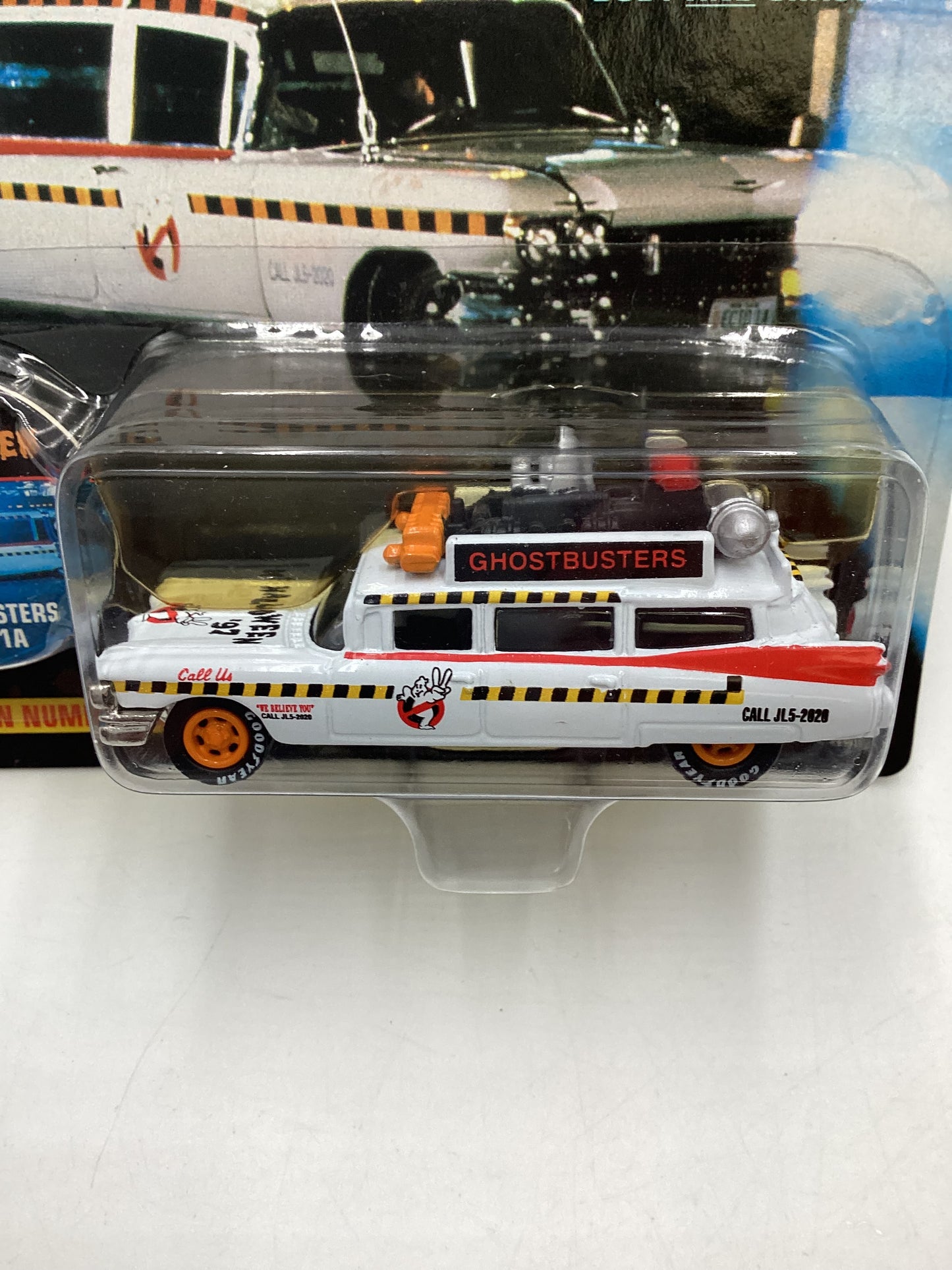 Johnny Lightning Frightning Lightning #6310 Ghostbusters Ecto-1A 192A