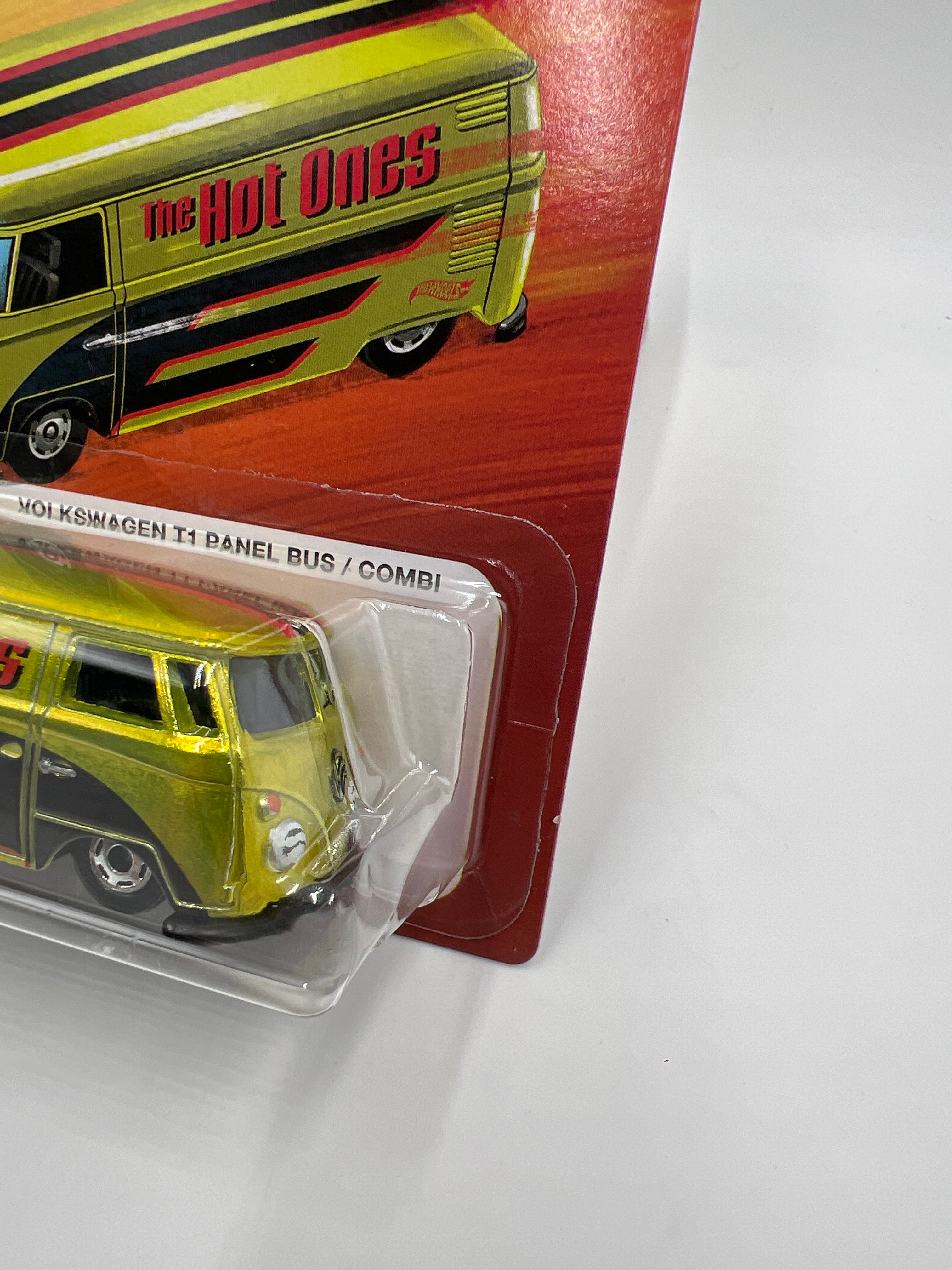 Hot Wheels Target Exclusive The Hot Ones #7 CHASE Volkswagen T1
