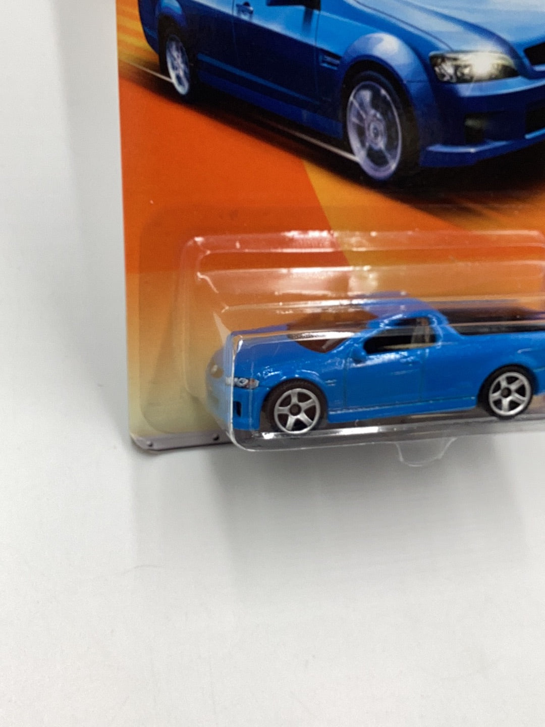 Matchbox #2 08 Holden VE UTE SSV blue 212A