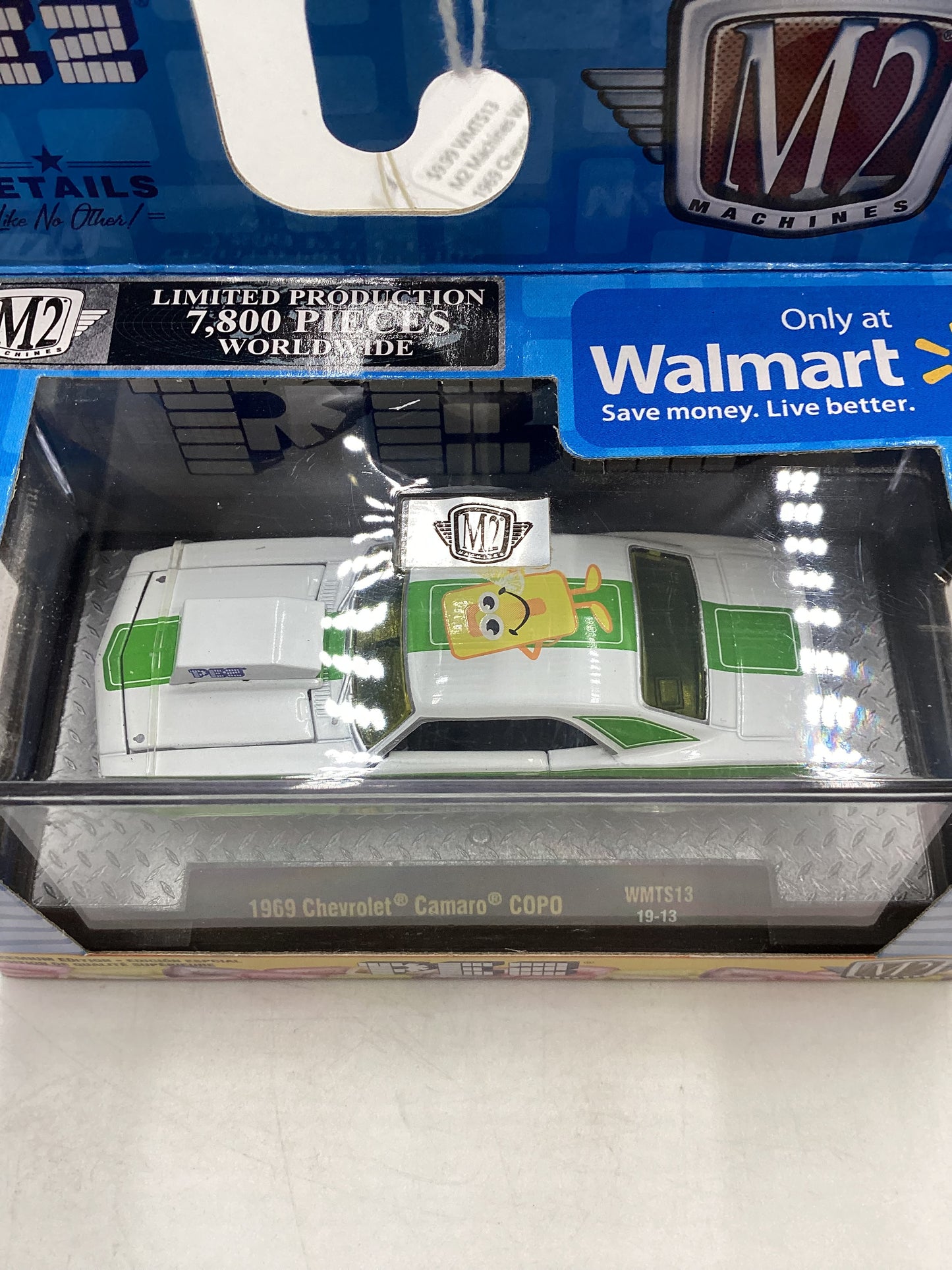 M2 Machines Walmart Exclusive Pez 1969 Chevrolet Camaro Copo White WMTS13