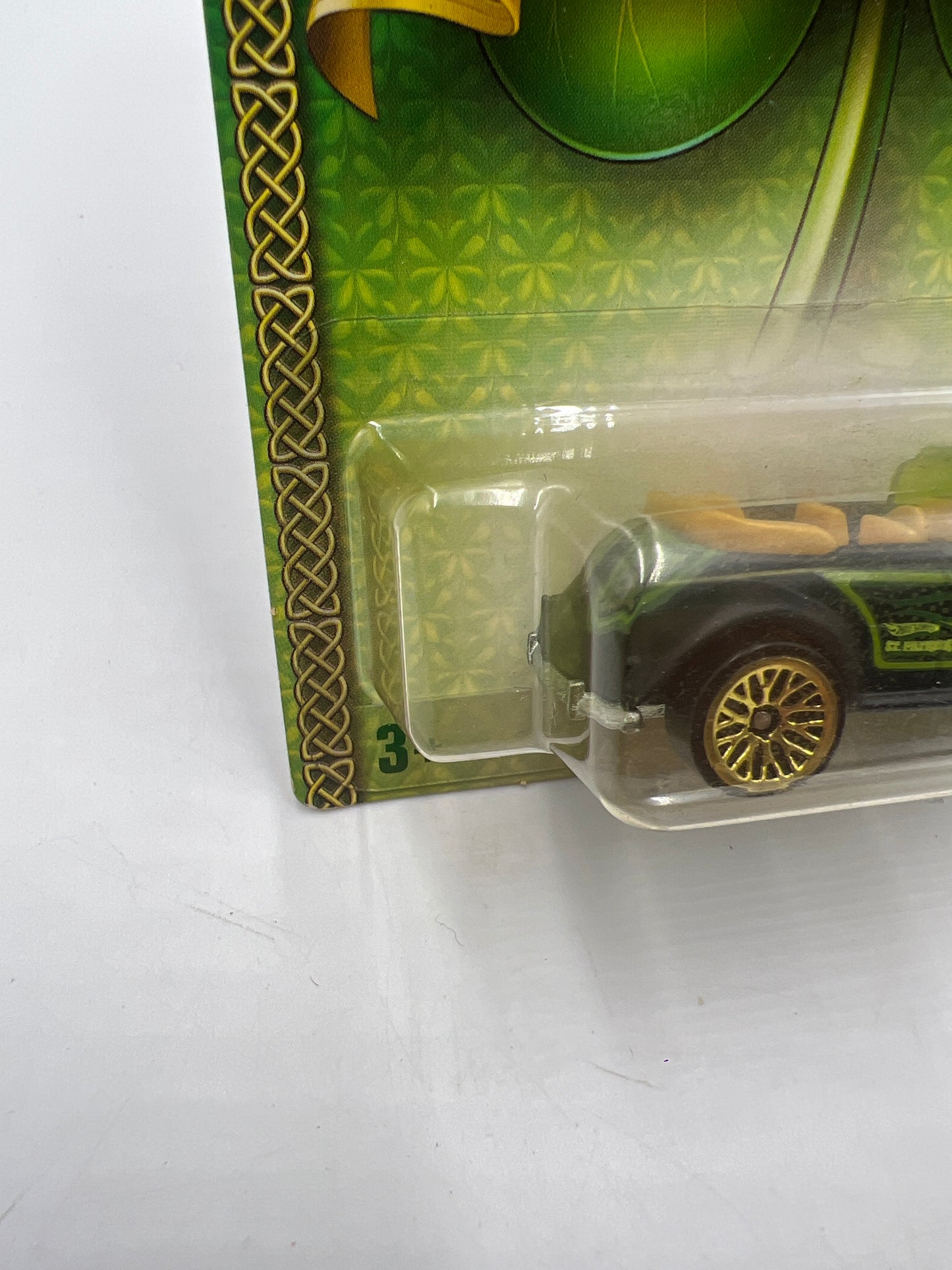 2011 Hot Wheels Clover Cars Volkswagen Beetle 157H