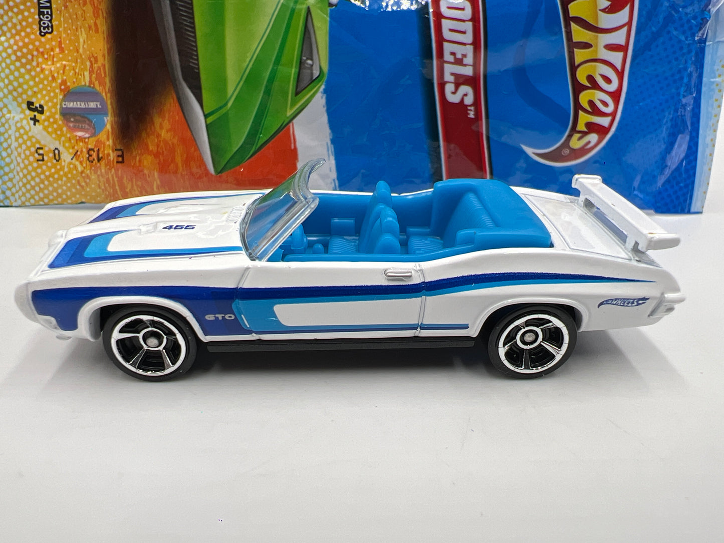2012 Hot Wheels Mystery Models #5 70 Pontiac GTO White/Blue W/Poster