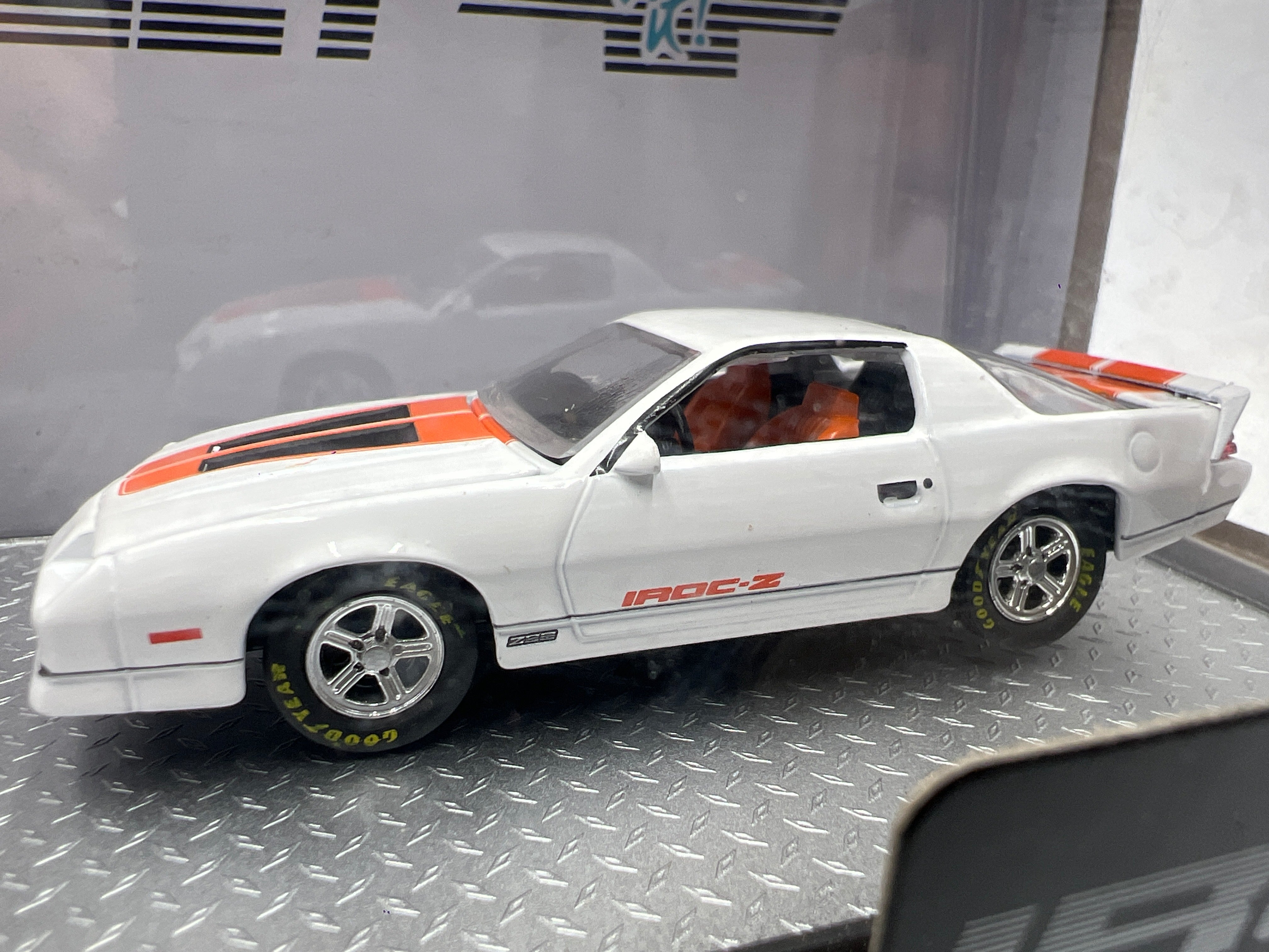 M2 Machines Walmart Exclusive Todays Chevrolet 1985 Chevrolet