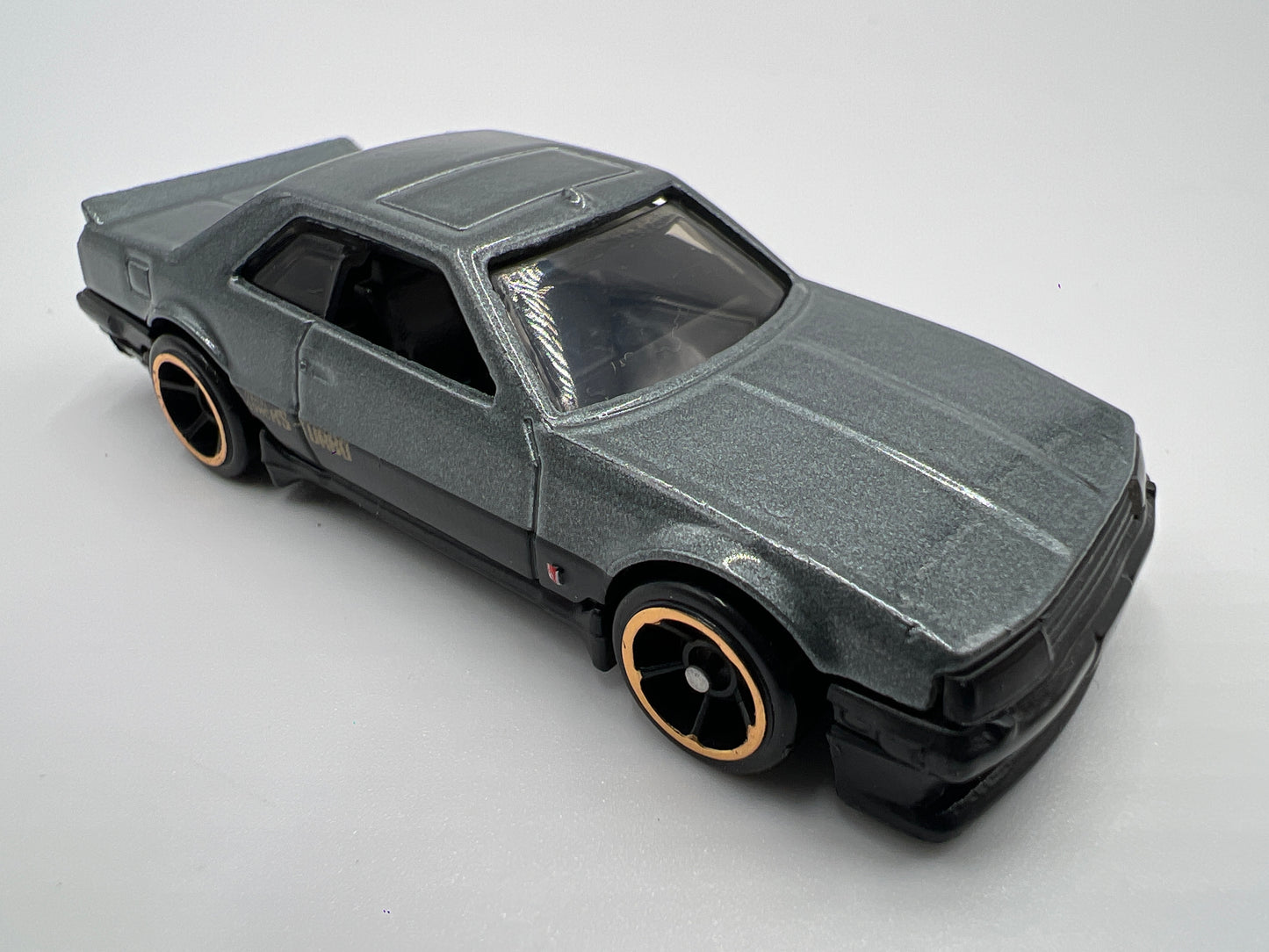 Hot Wheels 1/64 82 Nissan Skyline R30 Gray Loose