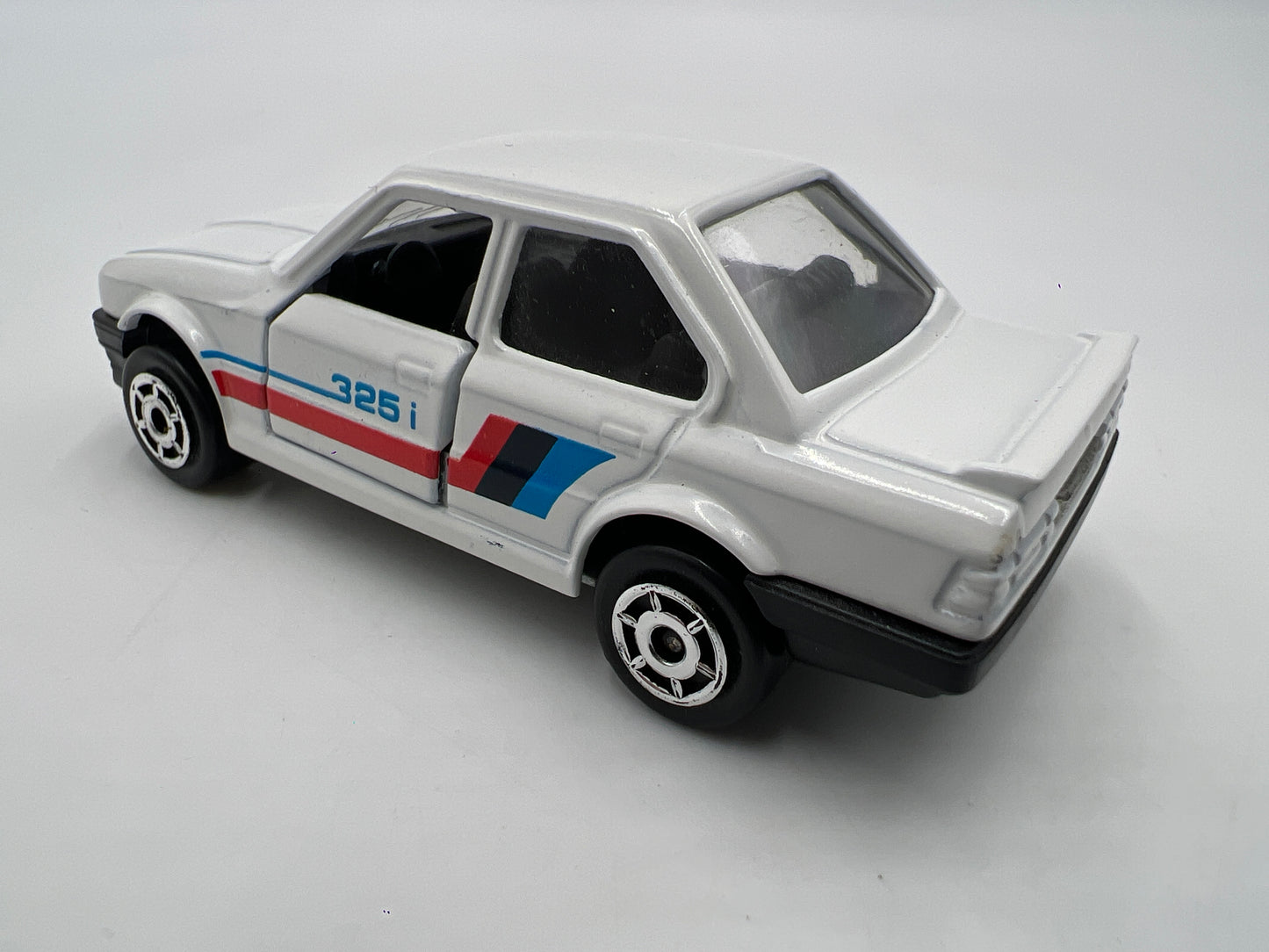 Majorette No. 229 BMW 325i White Loose