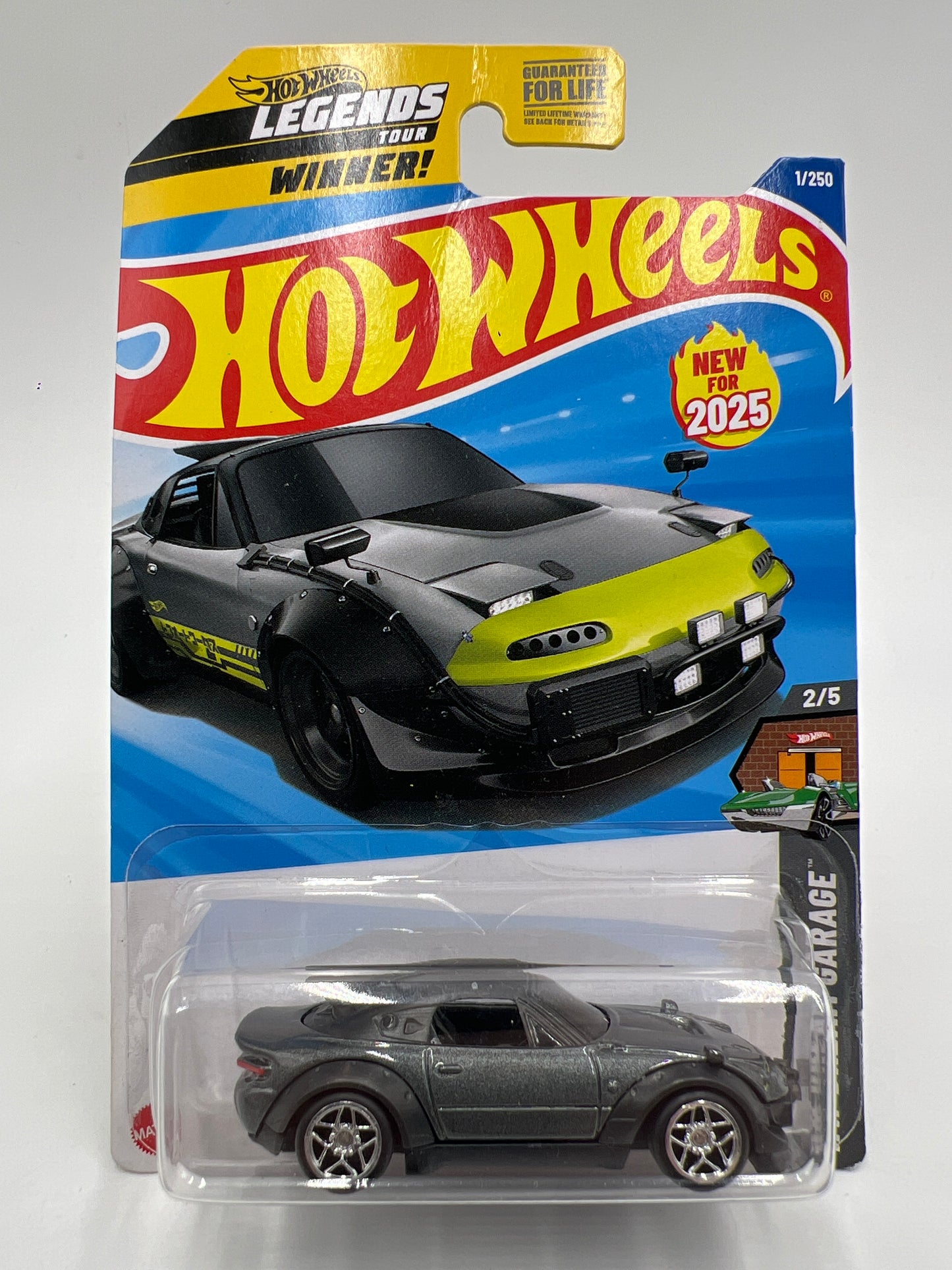 Hot Wheels Mazda MX-5 Miata Wheel Swap Custom On Card W/Protector SR
