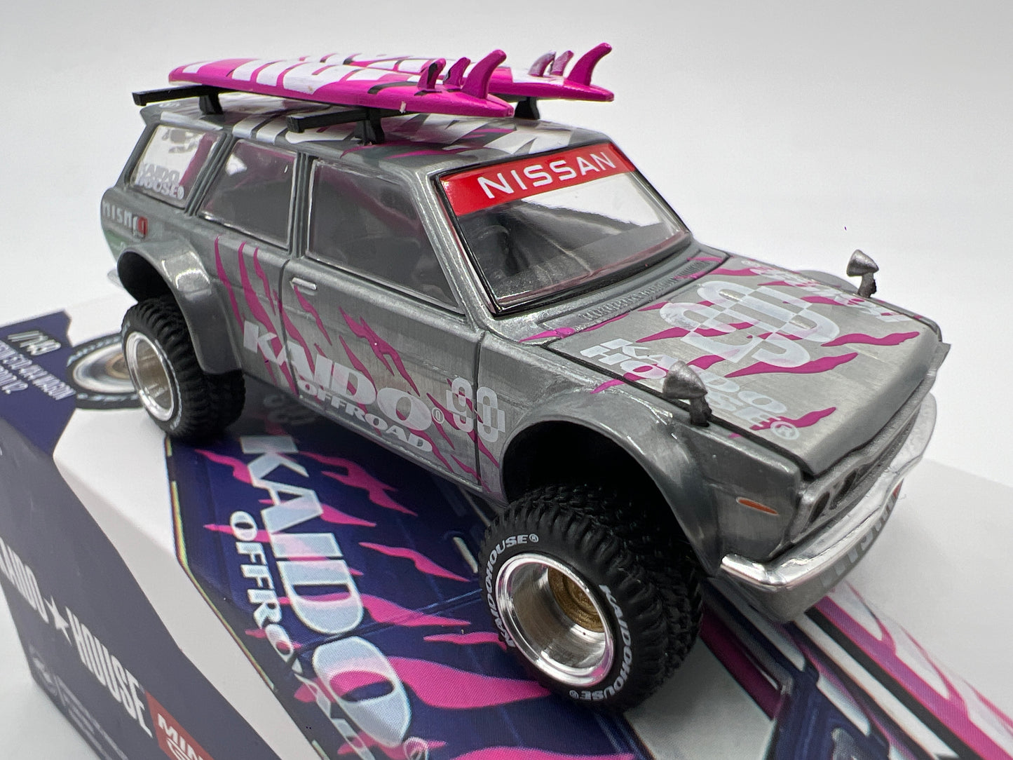 Mini GT x Kaido House #149 CHASE Datsun 510 4x4 Wagon Kaido Off-road V2 W/Surfboards