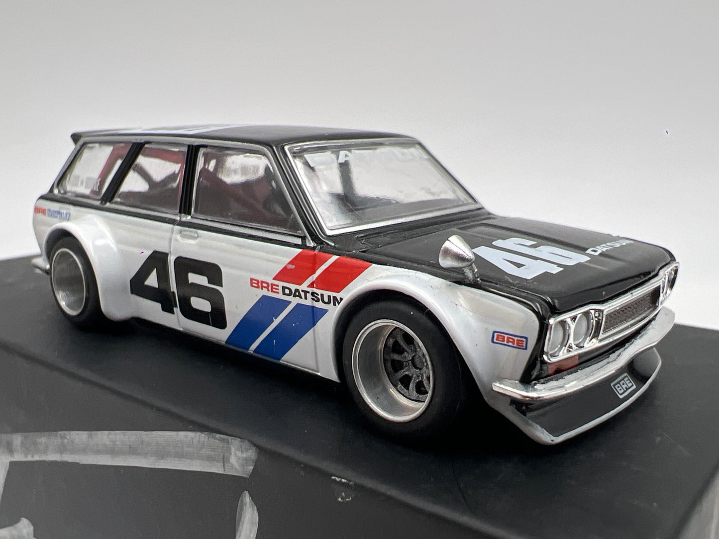 Mini GT Kaido House BLKLTD #69/300 SIGNED W/Pin BRE Datsun 510 Wagon V3 JCCS Exclusive See Desc