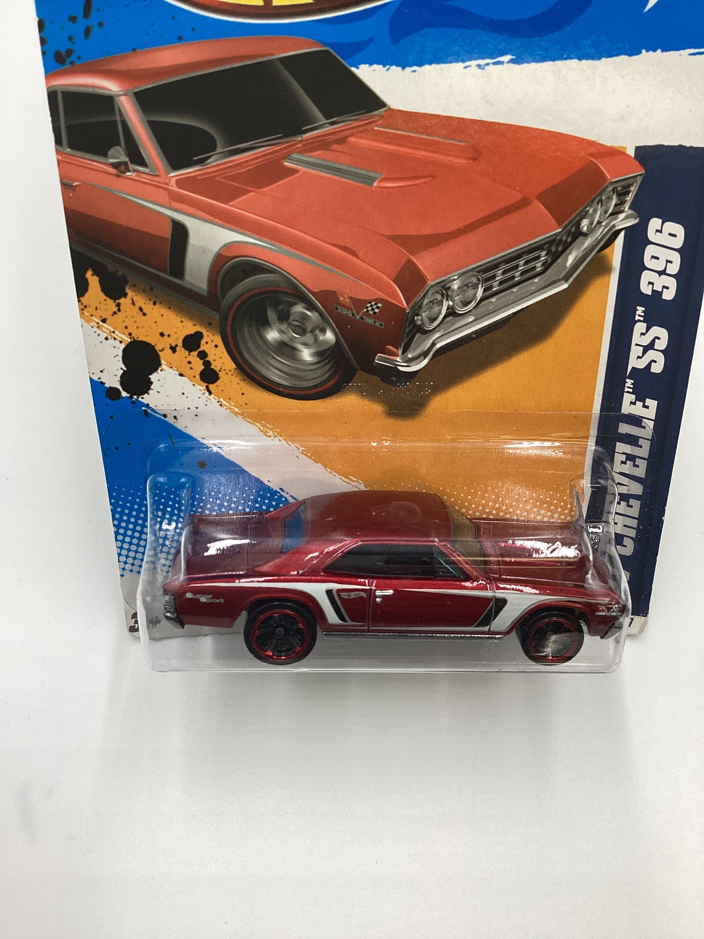 2012 Hot Wheels #110 67 Chevelle SS 396 Red