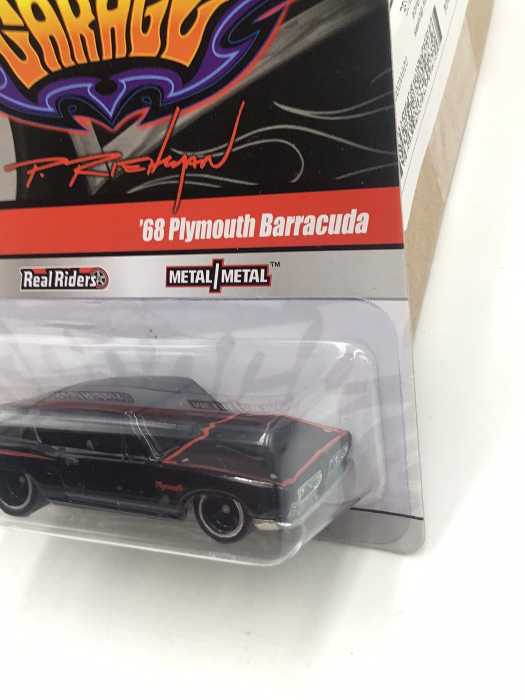 Hot wheels Phils garage 22/39 68 Plymouth Barracuda real riders KK3