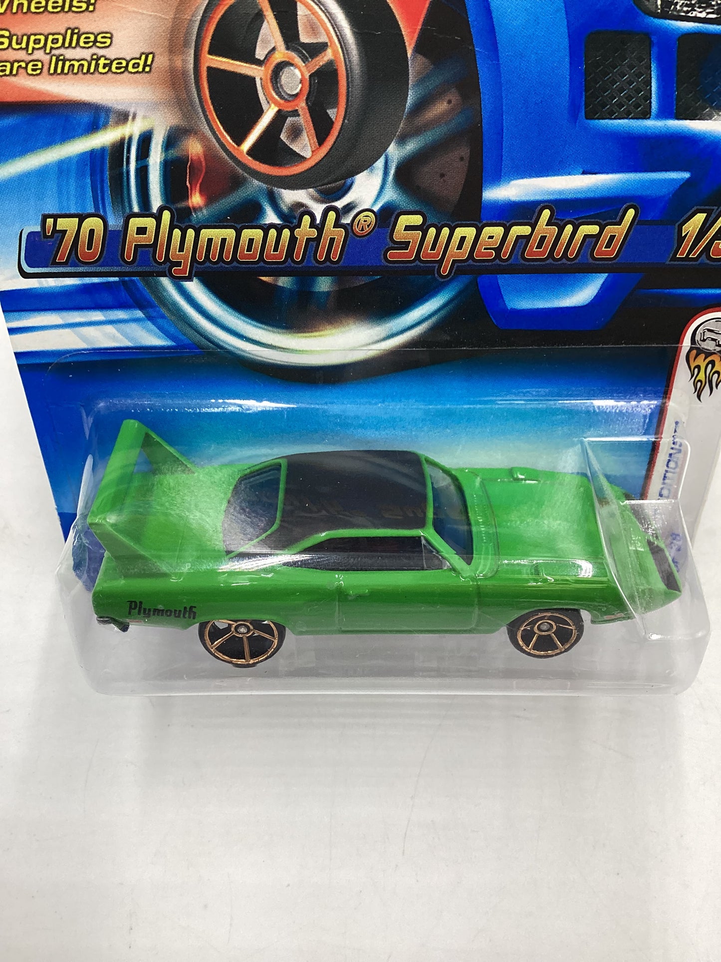 2006 Hot Wheels First Editions #001 70 Plymouth Superbird green FTE 37D *Vein on Card*